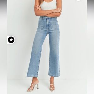 Patch pocket wide leg jeans